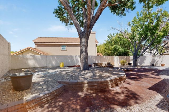 7504 Laster Avenue NE, Albuquerque, NM 87109