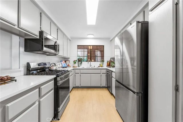 4161 Hathaway Avenue 40, Long Beach, CA 90815
