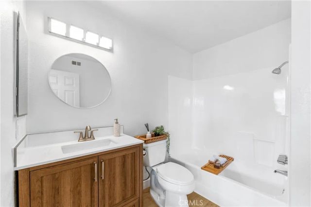 4161 Hathaway Avenue 40, Long Beach, CA 90815