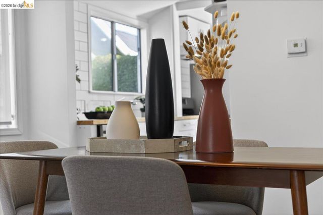 4030 Lusk St, Oakland, CA 94608