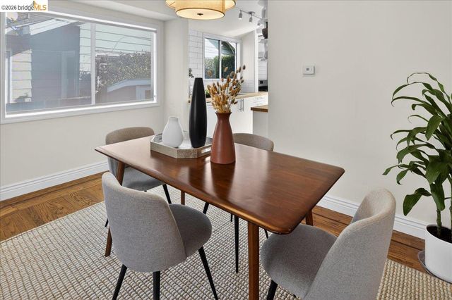 4030 Lusk St, Oakland, CA 94608