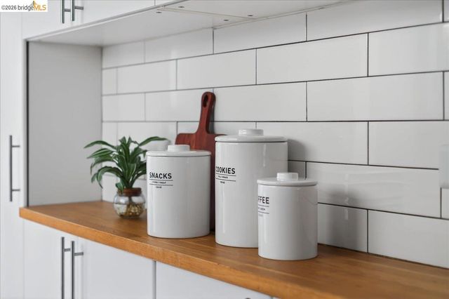 4030 Lusk St, Oakland, CA 94608