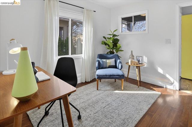 4030 Lusk St, Oakland, CA 94608