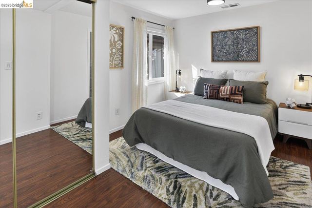 4030 Lusk St, Oakland, CA 94608