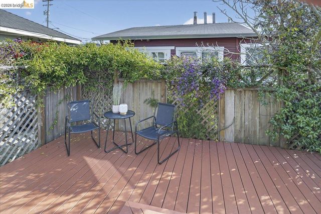 4030 Lusk St, Oakland, CA 94608