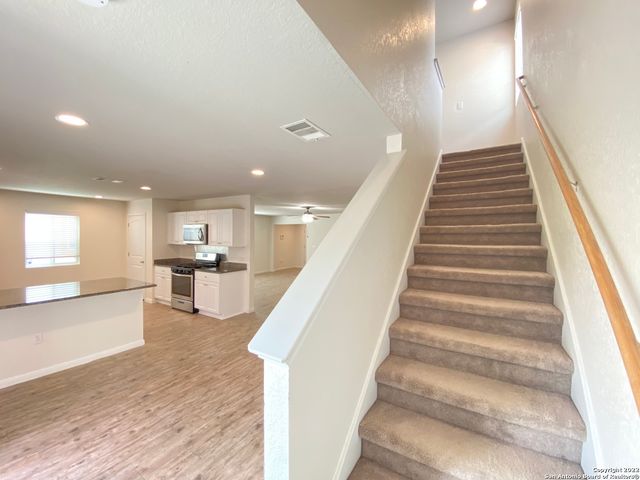 10531 LEGACY Cove, San Antonio, TX 78240