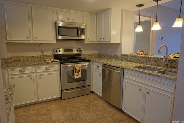 4239 Fig Tree Woods, San Antonio, TX 78249