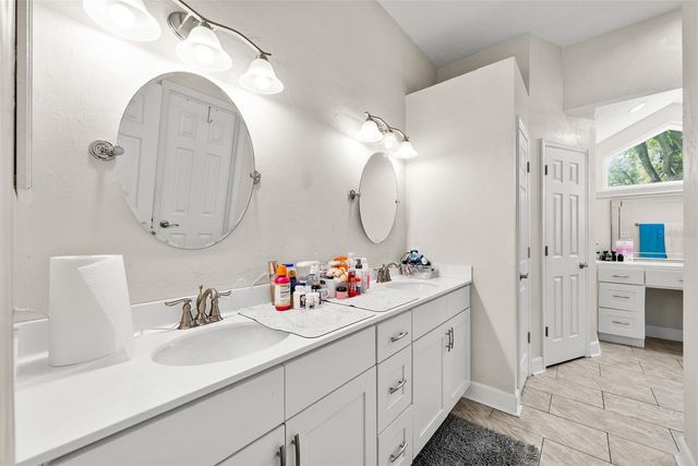 945 SW 82ND TERRACE, Gainesville, FL 32607