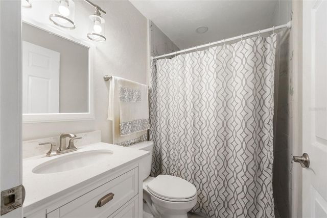 945 SW 82ND TERRACE, Gainesville, FL 32607