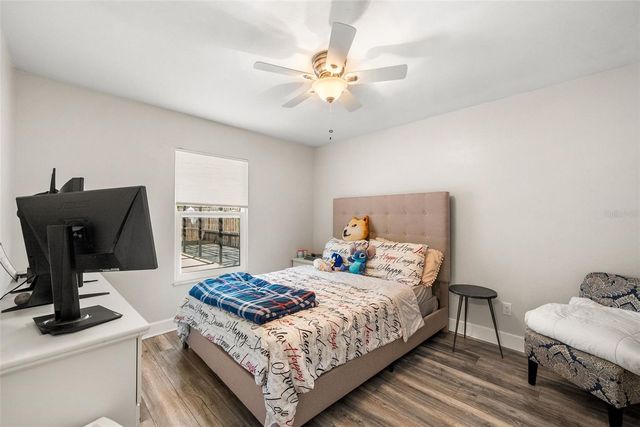 945 SW 82ND TERRACE, Gainesville, FL 32607