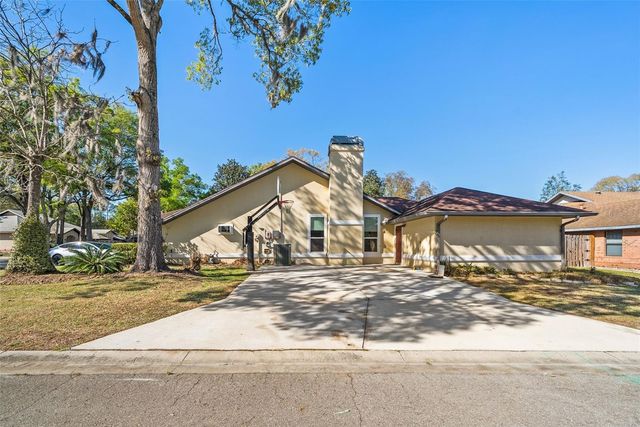 945 SW 82ND TERRACE, Gainesville, FL 32607