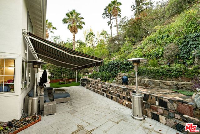 2461 Jupiter Drive, Los Angeles, CA 90046