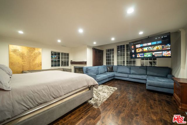 2461 Jupiter Drive, Los Angeles, CA 90046