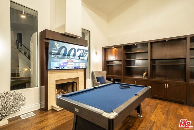 2461 Jupiter Drive, Los Angeles, CA 90046