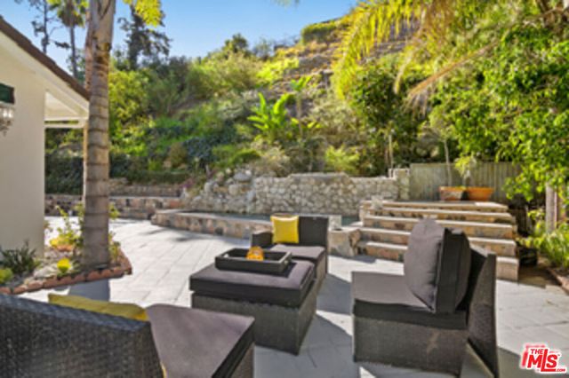 2461 Jupiter Drive, Los Angeles, CA 90046