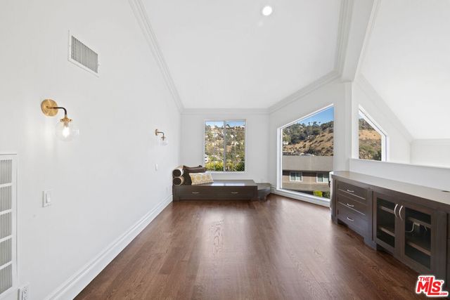 2461 Jupiter Drive, Los Angeles, CA 90046