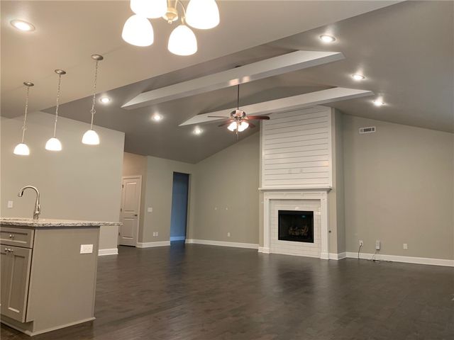 1513 Crestwood Hills, Cave Springs, AR 72718