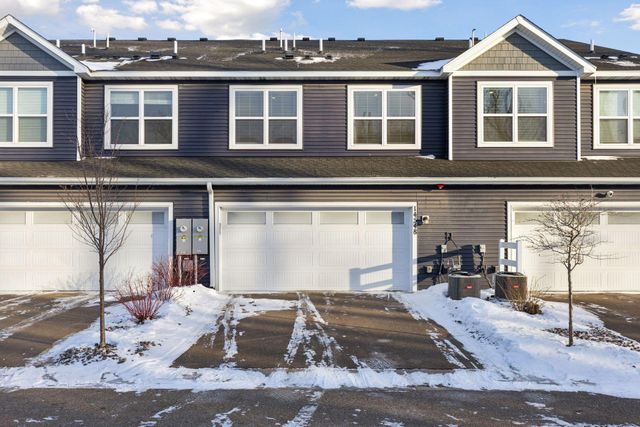 14548 Twin Lakes Circle, Burnsville, MN 55306