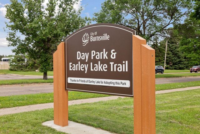 14548 Twin Lakes Circle, Burnsville, MN 55306