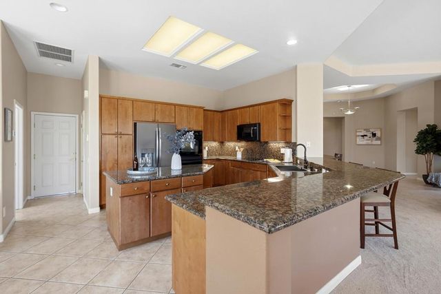 36666 Tallowood Drive, Palm Desert, CA 92211