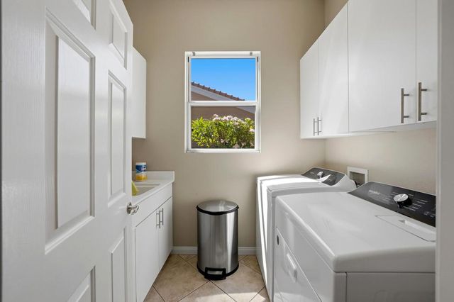 36666 Tallowood Drive, Palm Desert, CA 92211