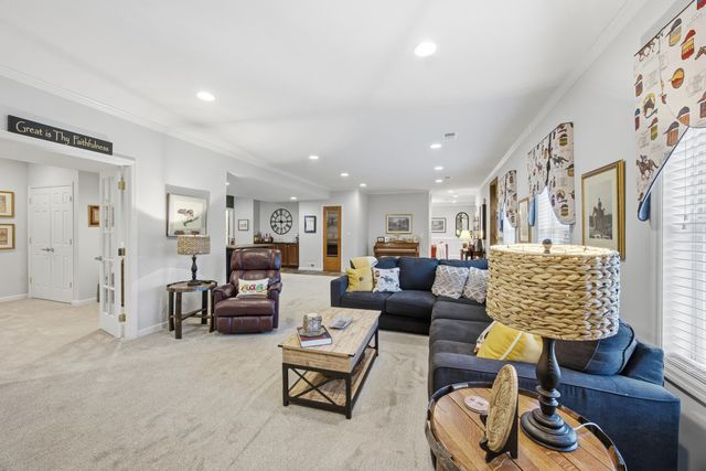 3869 Ormesby Place, Lexington, KY 40515