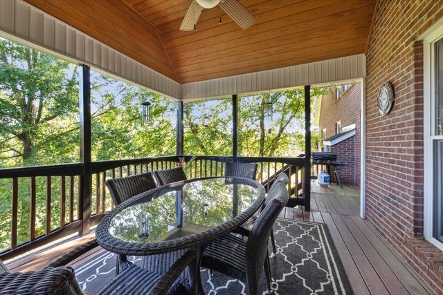 3869 Ormesby Place, Lexington, KY 40515