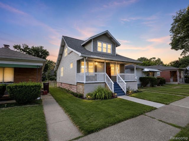 7271 Wiegand, Center Line, MI 48015