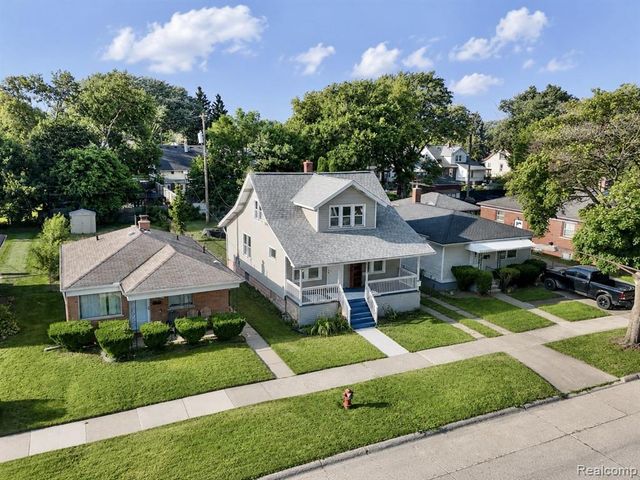 7271 Wiegand, Center Line, MI 48015