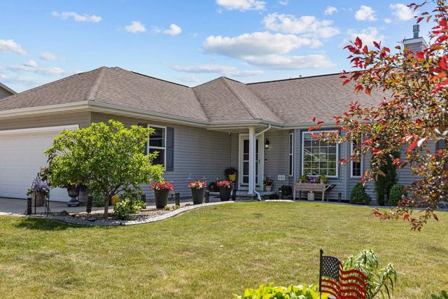 464 SWEETFLAG AVENUE, Fond Du Lac, WI 54935