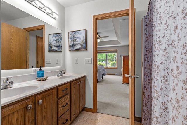 464 SWEETFLAG AVENUE, Fond Du Lac, WI 54935