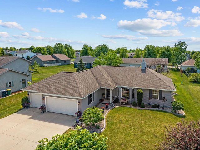 464 SWEETFLAG AVENUE, Fond Du Lac, WI 54935