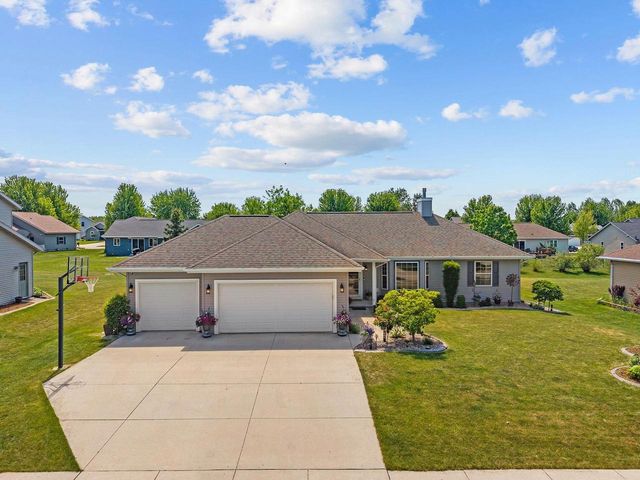 464 SWEETFLAG AVENUE, Fond Du Lac, WI 54935