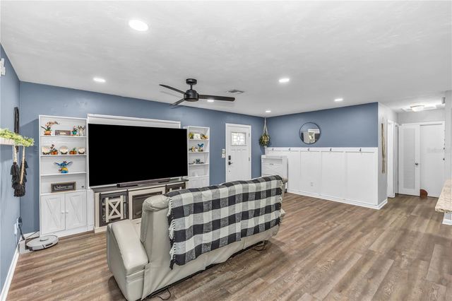 1476 VALIANT AVENUE, Deltona, FL 32725