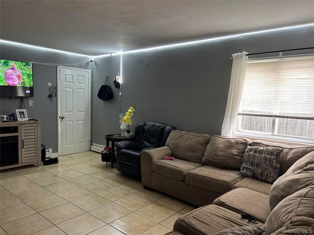 3 Wilson Court, Massapequa, NY 11758