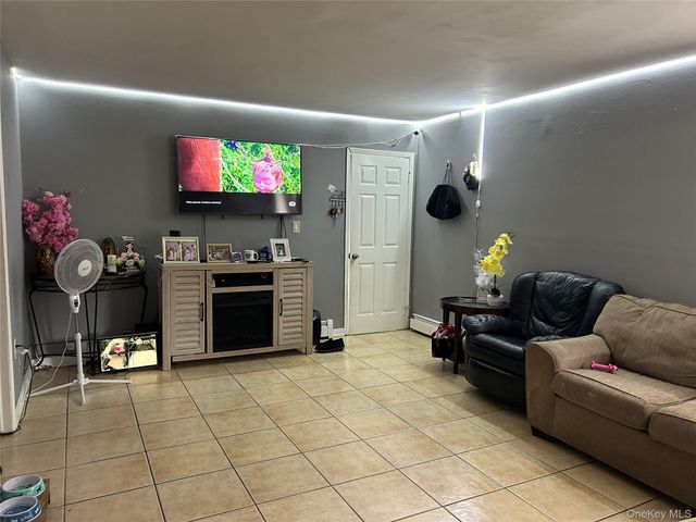 3 Wilson Court, Massapequa, NY 11758