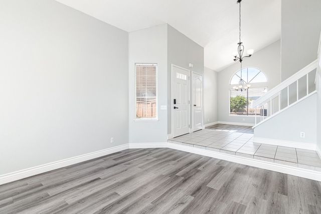 25077 Via Las Lomas, Murrieta, CA 92562