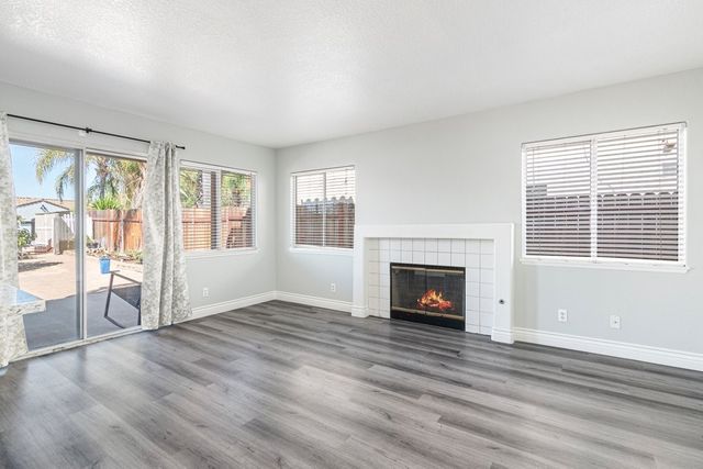 25077 Via Las Lomas, Murrieta, CA 92562