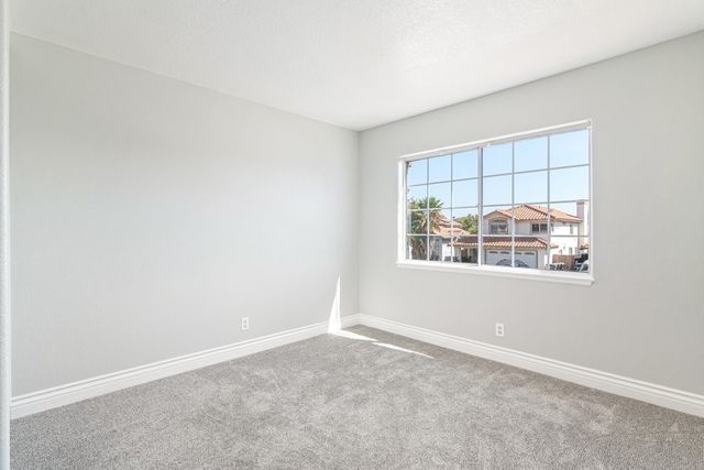 25077 Via Las Lomas, Murrieta, CA 92562