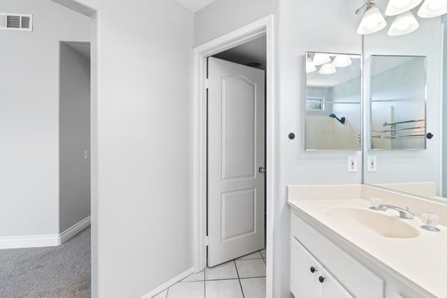 25077 Via Las Lomas, Murrieta, CA 92562