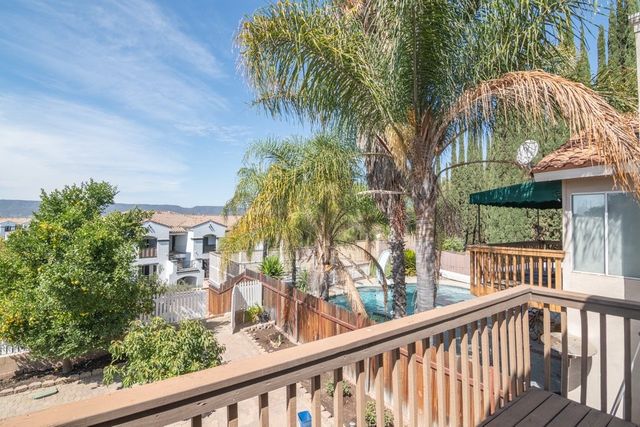 25077 Via Las Lomas, Murrieta, CA 92562