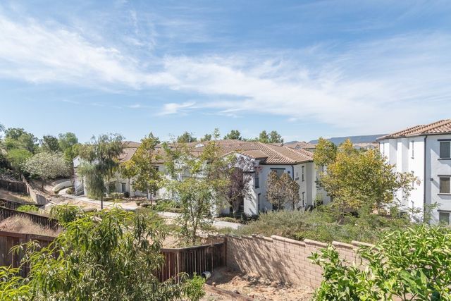 25077 Via Las Lomas, Murrieta, CA 92562