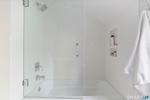 126 Ann Street, Fairfield, CT 06824