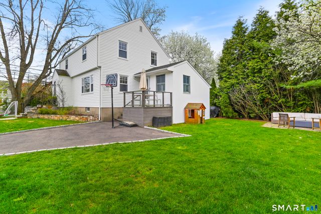 126 Ann Street, Fairfield, CT 06824