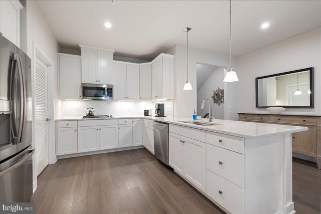 34 GRIFFIN WAY, Yardley, PA 19067