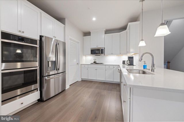 34 GRIFFIN WAY, Yardley, PA 19067