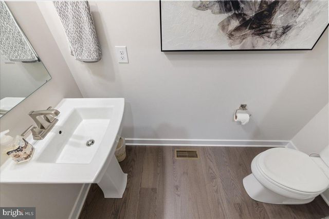 34 GRIFFIN WAY, Yardley, PA 19067