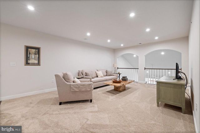 34 GRIFFIN WAY, Yardley, PA 19067