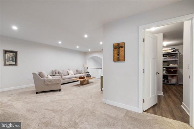 34 GRIFFIN WAY, Yardley, PA 19067