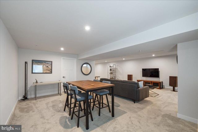 34 GRIFFIN WAY, Yardley, PA 19067